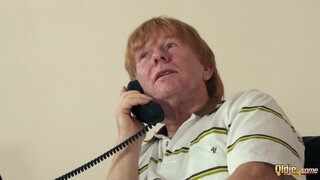 Teen Threesome with Natural Tits and Cum Swapping - страстные шлюхи в HD BIGWHORE.COM