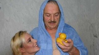 Short Hair Slurps Every Drop - Cum Swallowing Scene - страстные шлюхи в HD BIGWHORE.COM