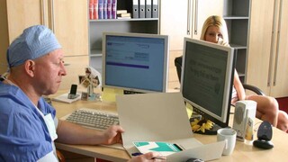 Skinny Blonde in the Office - страстные шлюхи в HD BIGWHORE.COM