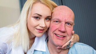 Nurse Marilyn Gives Hugo a Treat - страстные шлюхи в HD BIGWHORE.COM