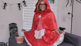 Katie Kush Stepsister Fantasy on Halloween Night - страстные шлюхи в HD BIGWHORE.COM