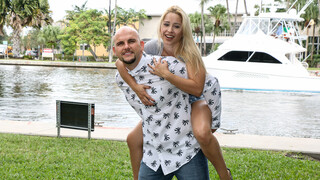 Stepfamily Espionage - новинки порно на BIGWHORE.COM