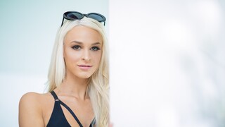 Small Tits, Big Dick, Deep Throat - страстные шлюхи в HD BIGWHORE.COM