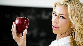 MILF Alexis Fawx Squirts on Ricky Johnson’s Massive Dick - новинки порно на BIGWHORE.COM