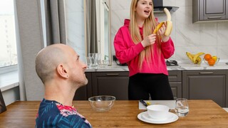 Shaved Pussy Licking and Cumshot Breakfast - страстные шлюхи в HD BIGWHORE.COM