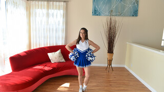 Miniature Cheer Captain Cooch - страстные шлюхи в HD BIGWHORE.COM