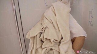 MILF Stepmom Julia North Sucked by Step Son - страстные шлюхи в HD BIGWHORE.COM