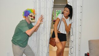 The Honey Asian Gets Fooled - страстные шлюхи в HD BIGWHORE.COM