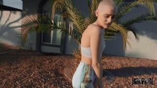 Blonde Jogger Paris Amour Deepthroats & Rides - страстные шлюхи в HD BIGWHORE.COM