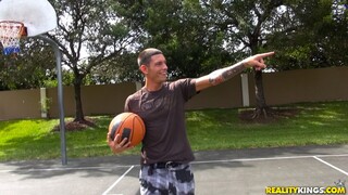 Tyler Steel Fucks Bridgette Ryder Doggystyle - страстные шлюхи в HD BIGWHORE.COM