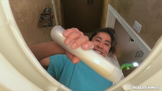 Skinny GF Sommer Isabella Pounded in Shower - Cumshot - страстные шлюхи в HD BIGWHORE.COM