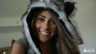 Mackenzie Mace's Amateur Blowjob Adventure - страстные шлюхи в HD BIGWHORE.COM