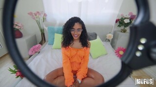 Shaved Pussy Latina Fucks Cowboy Standing Up - страстные шлюхи в HD BIGWHORE.COM