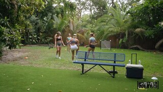 Spontaneous Missionary Action - страстные шлюхи в HD BIGWHORE.COM