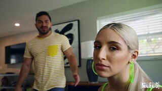 Peter Green Pounds Abella Danger Doggystyle - страстные шлюхи в HD BIGWHORE.COM