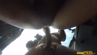 Taxi Tango: Babe Gets Cum on Her Pussy - страстные шлюхи в HD BIGWHORE.COM