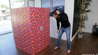 Gloryhole Surprise for Brunette Girlfriend - новинки порно на BIGWHORE.COM