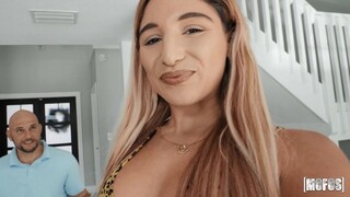 Ballerina Abella Takes Big Dick in Reverse - страстные шлюхи в HD BIGWHORE.COM