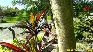 Blowjob from Petite Kandi Quinn - новинки порно на BIGWHORE.COM