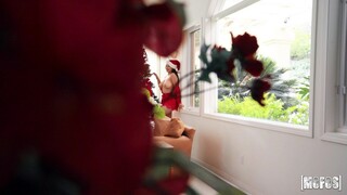 Footjob Fun with Charles Dera - страстные шлюхи в HD BIGWHORE.COM