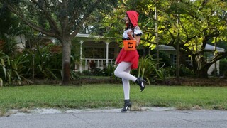 Spinner Girl Fucks on Halloween Night - страстные шлюхи в HD BIGWHORE.COM