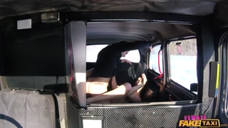Taxi Driver Gives Passenger a Facial - страстные шлюхи в HD BIGWHORE.COM