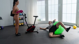 Standing doggystyle on a bike with a naked gym girl - страстные шлюхи в HD BIGWHORE.COM