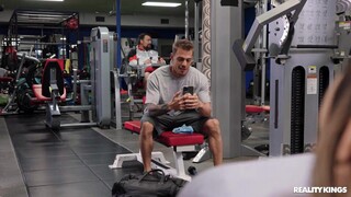 Big Cock, Bigger Luck: A Gym Story - страстные шлюхи в HD BIGWHORE.COM