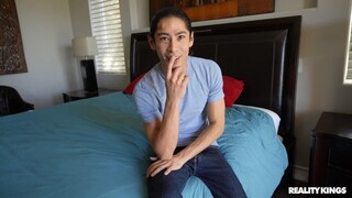 Athletic Lily Takes it in the Butt - страстные шлюхи в HD BIGWHORE.COM