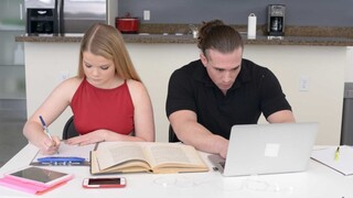 Tarzan's Blonde Desire - страстные шлюхи в HD BIGWHORE.COM