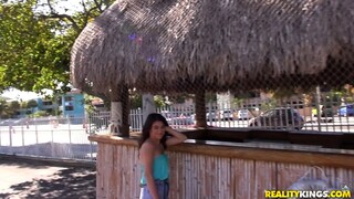  Amateur Car Sex with Vivienne - страстные шлюхи в HD BIGWHORE.COM