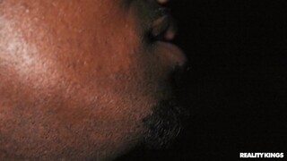 Cowgirl Action with Big Ass Bella - страстные шлюхи в HD BIGWHORE.COM