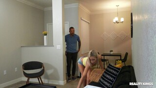 Kiara Cole gets pussy licked then fucked hard in doggystyle - новинки порно на BIGWHORE.COM