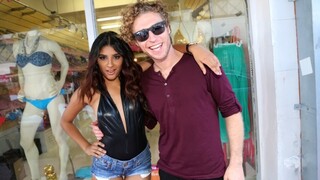 Glasses Girl Michael Vegas's Piercing Pussy Play - страстные шлюхи в HD BIGWHORE.COM