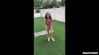 Shaved Pussy and Handjob - Athletic Latina Cartwheel Sex - страстные шлюхи в HD BIGWHORE.COM