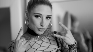 Abella's Hairy Pussy and Facial Fun - страстные шлюхи в HD BIGWHORE.COM