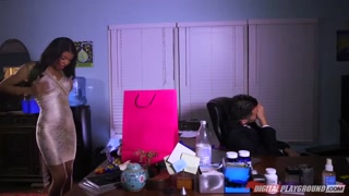 Veronica Rodriguez - Brunette Maid Licks and Fucks - страстные шлюхи в HD BIGWHORE.COM