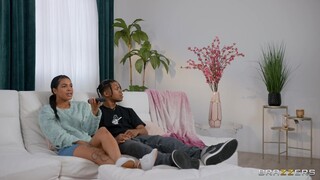  Brunette Beauties Get Naughty - страстные шлюхи в HD BIGWHORE.COM