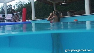 Wet and Wild Without the Dudes - страстные шлюхи в HD BIGWHORE.COM