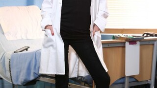 Shaved Pussy Nurse Tina Kay Takes Giant Cock - страстные шлюхи в HD BIGWHORE.COM