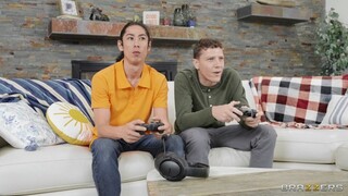My Friend's Stepmom Sucks My Cock - страстные шлюхи в HD BIGWHORE.COM