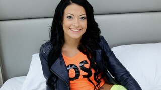 Amateur Kelly Diamond Gets Boss Treatment - страстные шлюхи в HD BIGWHORE.COM