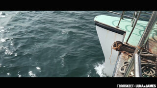 Luna and James Fuck By The Ocean - страстные шлюхи в HD BIGWHORE.COM