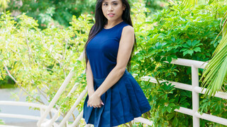 Teenybopper Ember Gives Pleasure - страстные шлюхи в HD BIGWHORE.COM