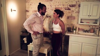 Paige Owens Shows Off Her Bubble Butt And Takes A Facial - страстные шлюхи в HD BIGWHORE.COM