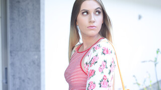 Niki Snow - Horny Babysitter Makes You Cum - страстные шлюхи в HD BIGWHORE.COM