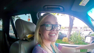 Katie Kush’s Booty Drops For Zac Wild - страстные шлюхи в HD BIGWHORE.COM