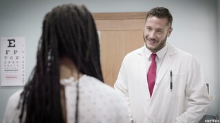 Kira Noir's Natural Tits in Hardcore Clinic Sex - страстные шлюхи в HD BIGWHORE.COM