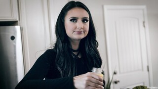 Lucas Frost Fucks Eliza Ibarra in Lingerie - Blowjob & Creampie - страстные шлюхи в HD BIGWHORE.COM