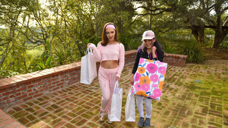 Petite Lily Jordan Small Tight and Naughty - новинки порно на BIGWHORE.COM